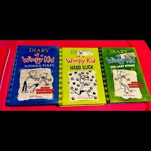 📚 Diary of a wimpy kid books 📚